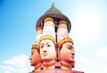 SHRUNGAGIRI SHANMUKHA TEMPLE: The Temple with gigantic Six-faced Lord Shanmuga