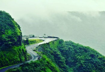 CHARMADI ROAD:  Most beautiful driveway with 12 hairpin bends
