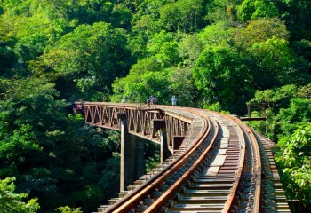 YEDAKUMERI:  One of the most scenic trekking place on Bangalore- Mangalore train route