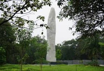 National Military Memorial Park, Bangalore with 75 ft tall monolithic Veeragallu, 2nd tallest in India